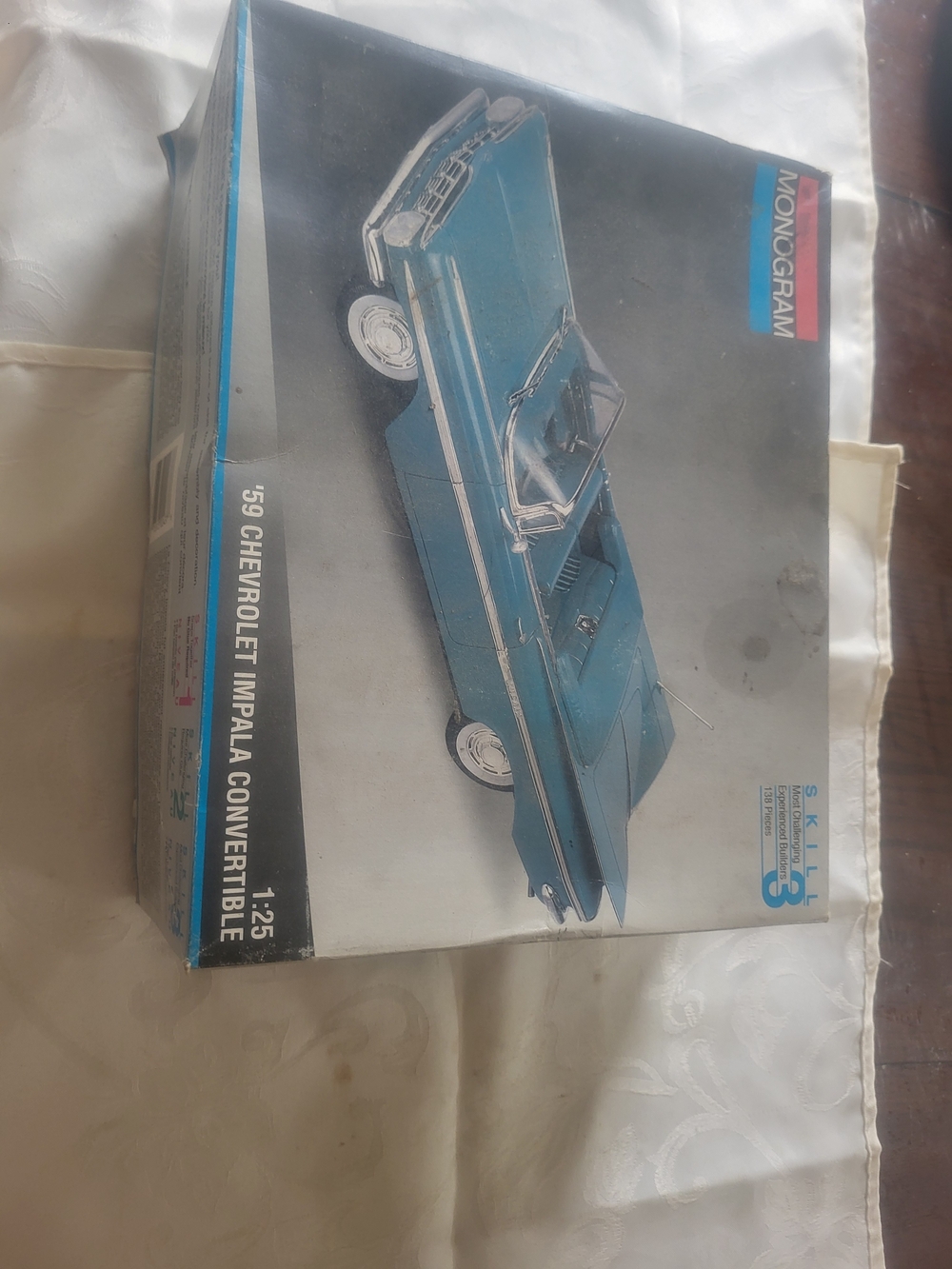 1959 Chevrolet Impala Convertible Model Kit - Blue
